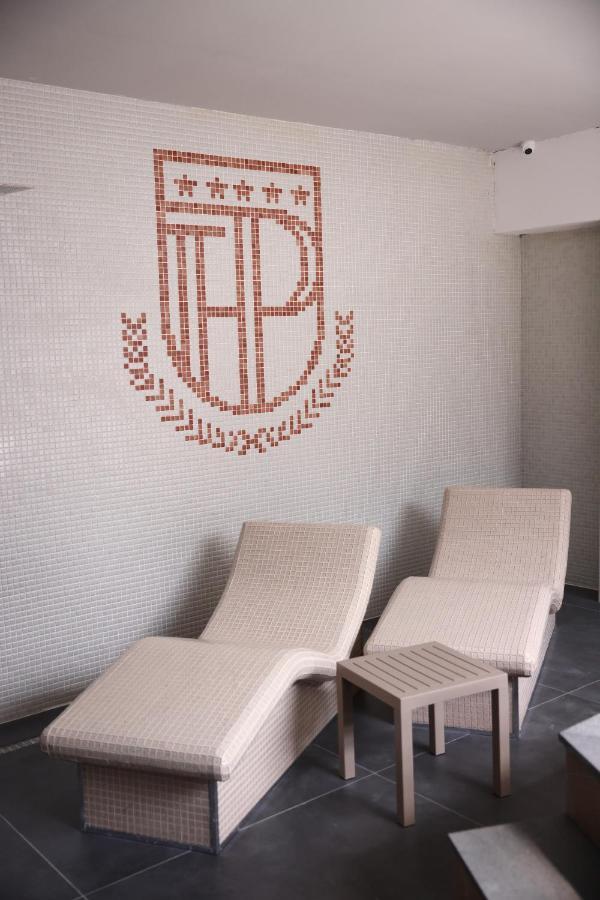 Palace Hotel & Spa Titova Mitrovica Kültér fotó